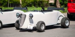 Stips.cz Projížďka v mini Hot Rod v Praze