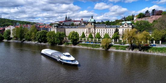 Stips.cz Oběd na lodi v Praze – sezení u okna