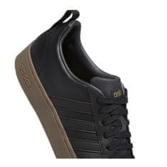 Adidas Boty 44 EU Streetcheck