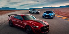 Stips.cz Nezapomenutelné zážitky: Camaro, Dodge a Mustang za volantem po dobu 30 minut v ČR