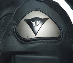 Dainese Dvoudílná kombinéza na moto AVRO 4 BLACK-MATT/BLACK-MATT/WHITE vel. 58