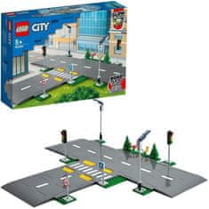 shumee LEGO City 60304 Crossroads Buildable City Building Game se sestavitelnými panely a cestami pro chlapce nebo dívku