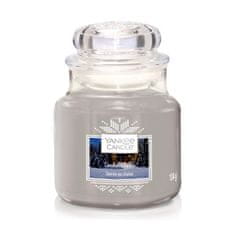 Yankee Candle Vonná svíčka Classic malý Candlelit Cabin 104 g