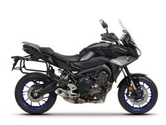 SHAD Kompletní sada bočních černých hliníkových kufrů SHAD TERRA BLACK 47L/47L , včetně montážní sady SHAD YAMAHA MT-09 Tracer / Tracer 900 2H200986