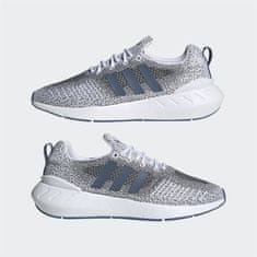 Adidas Boty šedé 40 EU Swift Run 22