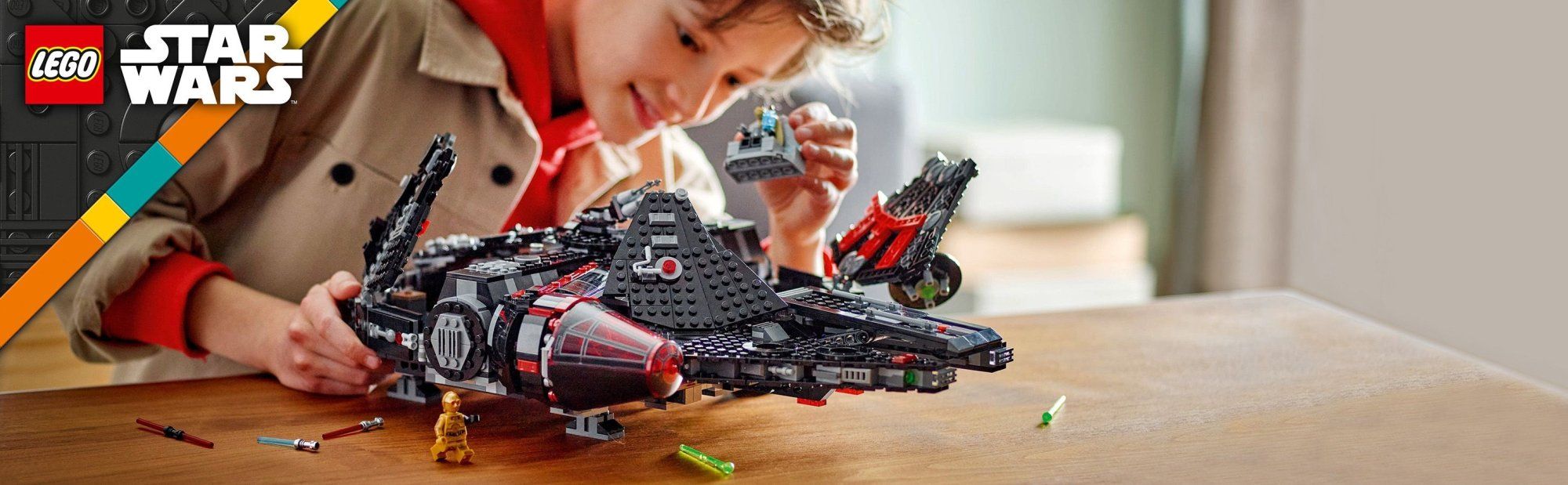 LEGO Star Wars 75389 Temný Falcon