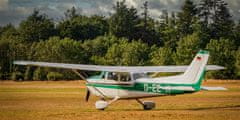 Stips.cz Vyhlídkový let letadlem Cessna 150 pro 1 osobu v Česku - 30 minut nezapomenutelného zážitku