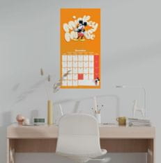 CurePink Oficiální nástěnný kalendář 2025 Disney: Mickey Mouse s plakátem (30 x 30|60 cm)