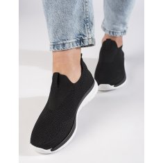 Černá sportovní obuv slip-on velikost 39