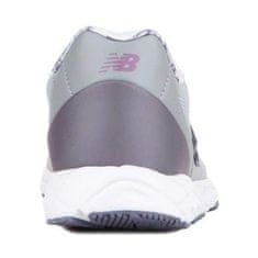 New Balance Boty velikost 37,5