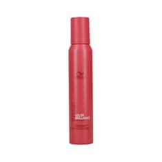 Wella Professional Vyživující pěna pro barvené vlasy Invigo (Brilliance Mousse) 200 ml