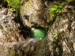 Stips.cz Canyoning Fratarica v Julských Alpách – Adrenalinový Zážitek v Slovinsku