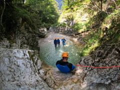 Stips.cz Canyoning Fratarica v Julských Alpách – Adrenalinový Zážitek v Slovinsku