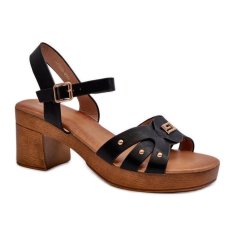 Sandály Model Assames 24SD98-6758 Black - Krok ve stylu velikost 41