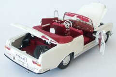 Maisto Mercedes-Benz 280SE Cabrio 1967