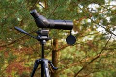 Focus Sport Optics Hawk 15-45×60 + Tripod 3950