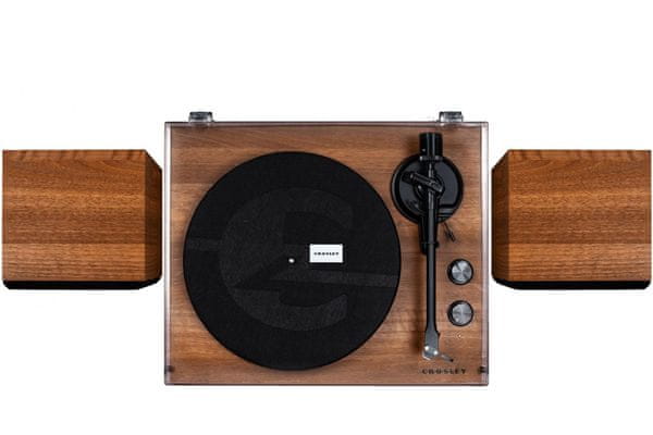 stylový klasický gramofon crosley c62 2 rychlosti otáček 33 45 bluetooth technologie streamování hudby ocelový talíř hliníkové raménko magnetická přenoska externí reproduktory předzesilovač synchronní motor s nízkými vybracemi