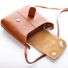 Delami Vera Pelle Kožená elegantní crossbody kabelka Abella, dark camel