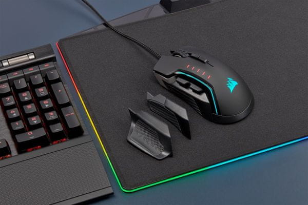 Herní myš Corsair Glaive RGB Pro, pro praváky, ergonomická, vyměnitelná podpěra palce