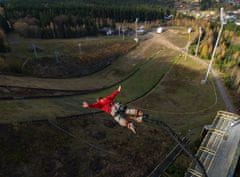 Allegria bungee jumping z TV věže v Harrachově