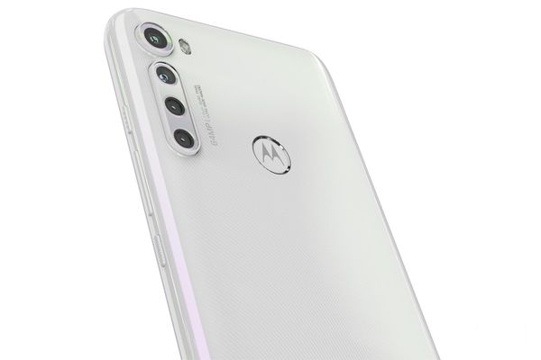 mobilní telefon motorola one fusion + qualcomm snapdragon 730 ips displej 128gb 64 mpx 16 mpx přední fotoaparát 5000mah rychlé nabíjení 15 w android 10 2340 1080