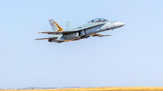 Stips.cz Pilotem na zkoušku Brno: simulátor letu ve stíhačce F/A-18 Hornet na 30 minut