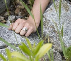 Beneto Stříbrný prsten se zirkony AGG329 (Obvod 50 mm)