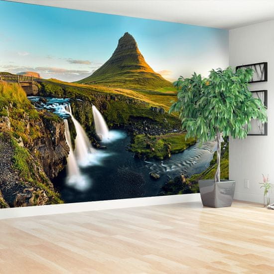 tulup.cz Fototapeta Mount Kirkjufell Fototapeta Samolepící