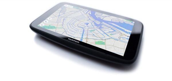 GPS navigace TomTom GO Discover světové mapy rychlejší aktualizace map mapy TomTom dotykový displej HD rozlišení Wifi Bluetooth hlasové ovládání 3D stavby úhlopříčka 6 palců výkonný reproduktor rychlý procesor 