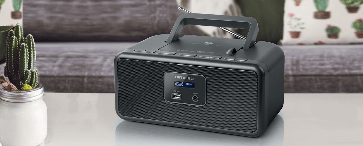  klasický radiomagnetofon muse M-32DB cd mechanika fm tuner držadlo baterie elektrická síť Bluetooth technologie reproduktor aux in vstup 