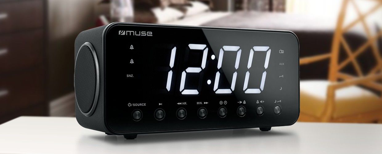  moderní radiobudík muse M-192CR aux in usb port pro nabíjení led displej se stmívačem záložní baterie sleep snooze duální alarm buzení