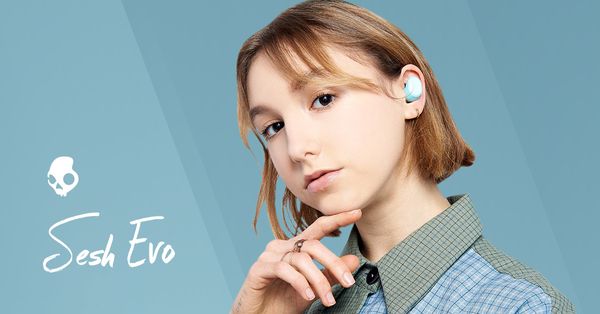  moderné Bluetooth slúchadlá skullcandy sesh evo pekný zvuk výkonné meniče ekvalizér ovládanie na slúchadlách odolné vode potu prachu nabíjacie puzdro tile vyhľadávanie stratených slúchadiel rýchlonabíjacie funkcie handsfree podpora hlasového ovládania