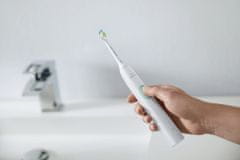 Philips Sonicare sonický zubní kartáček 4300 HX6807/35