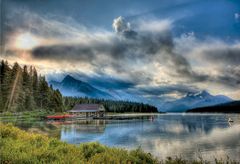 Puzzle Loděnice na jezeru Maligne, Kanada