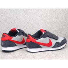 Nike Boty 29.5 EU MD Valiant GS