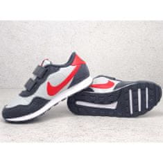 Nike Boty 28.5 EU MD Valiant GS