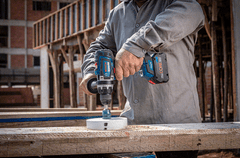 BOSCH Professional aku vrtačka GSB 18V-150 C Impact Drill (solo) (0.601.9J5.101)