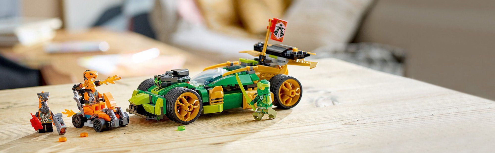  Ninjago 71763 Lloydův závoďák EVO