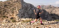 Compressport R2v2 Pink T4