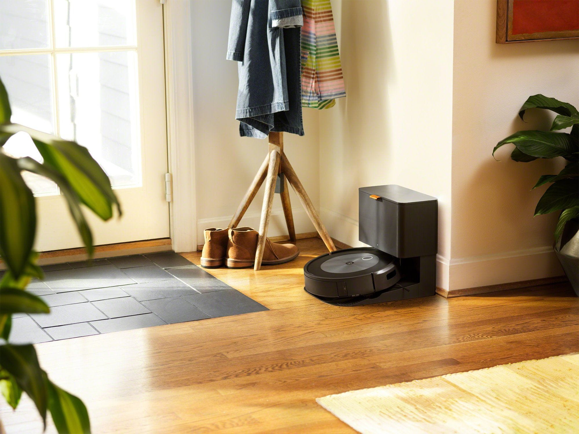  iRobot Roomba j7+ (Graphite j7558)