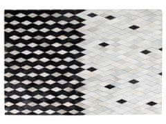 Beliani Šedočerný kožený koberec MALDAN 140 x 200 cm