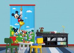 AG Design Dětský foto závěs DISNEY MICKEY NA LANĚ 140 x 245 cm 