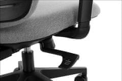 STEMA Otočná ergonomická kancelářská židle pro domácnost a kancelář ZN-605. Má nylonovou základnu, měkká kolečka, nastavitelné područky a synchronní mechanismus. Pěna s vysokou hustotou. Černá barva.