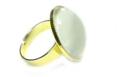 Kraftika Kovový prsten s kulatým kabošonem, pozlacený (24k)