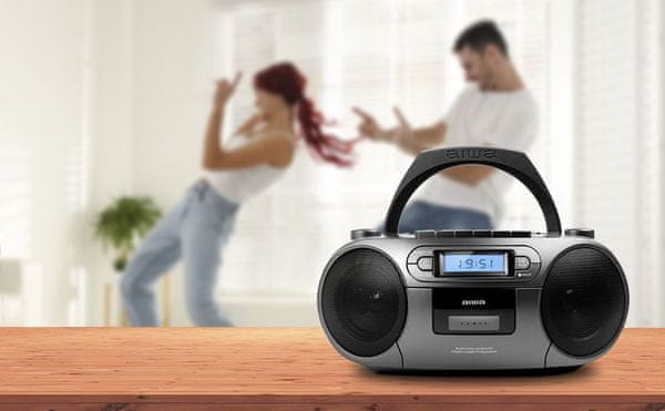 hordozható  AIWA rádió bluetooth kazettás magnó és cd lemezek kijelző aux bemeneti beépített hangszórók