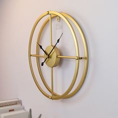 Designové nástěnné hodiny LUX Gold 40cm