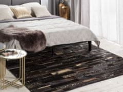 Beliani Hnědozlatý patchwork koberec z hovězí kůže 140x200 cm ARTVIN
