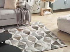 Beliani Šedý kožený koberec 140x200 cm ALAKA