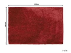 Beliani Koberec shaggy 140 x 200 cm červený EVREN
