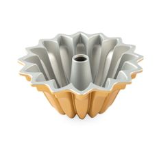 Nordic Ware Forma na bábovku LOTUS zlatá